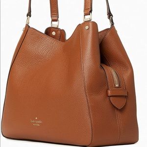 leila medium triple compartment shoulder bag
color: warm gingerbread…BRAND NEW